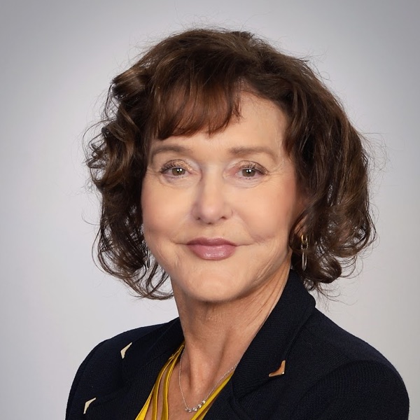 Headshot of Patti Owens